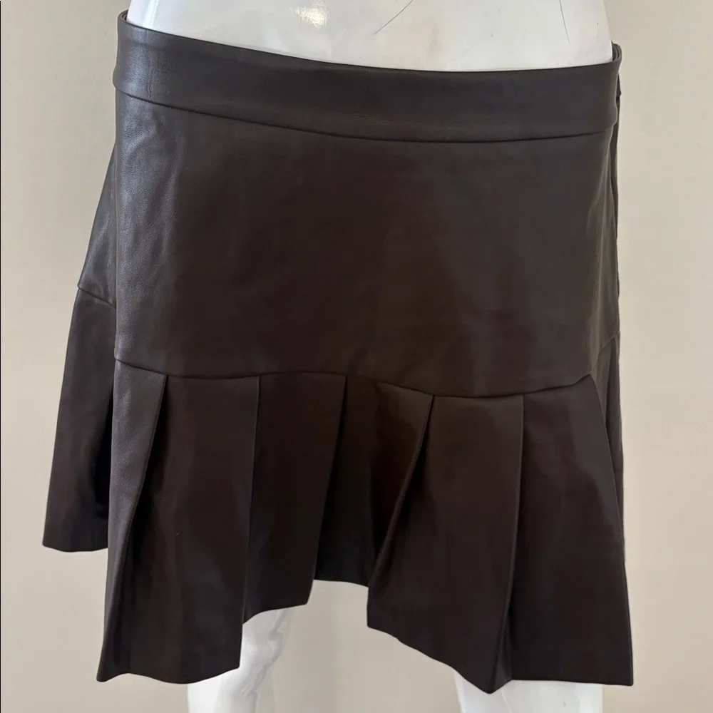 Bar III Dark Chocolate Brown Vegan Faux Leather Pleated Mini Skirt Elastic Waist